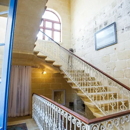 Ikhaya Lami *