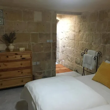 Bed & Breakfast Ikhaya Lami
